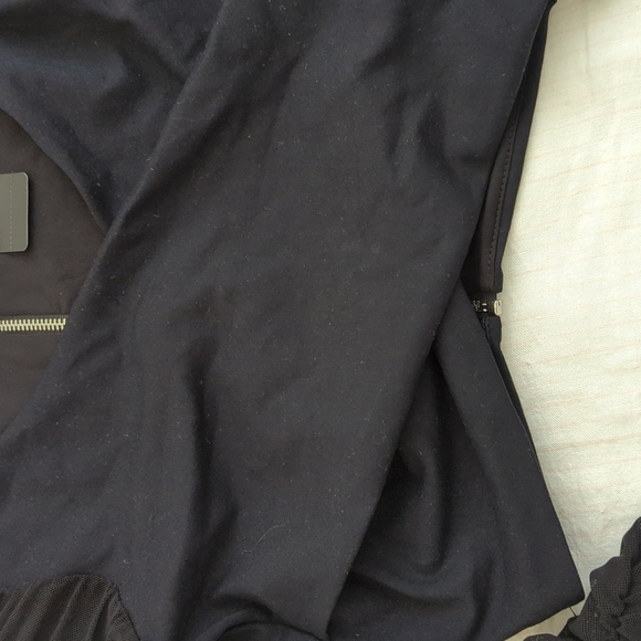 NWT Mixed media crop top with overlap v front by Bebe - Picture 3 of 4